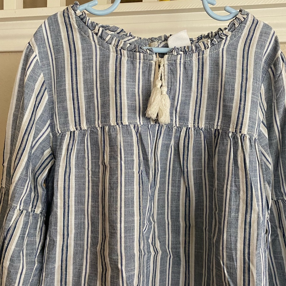 Girls Gap Kids Bell Sleeve Blouse - Picture 3 of 6